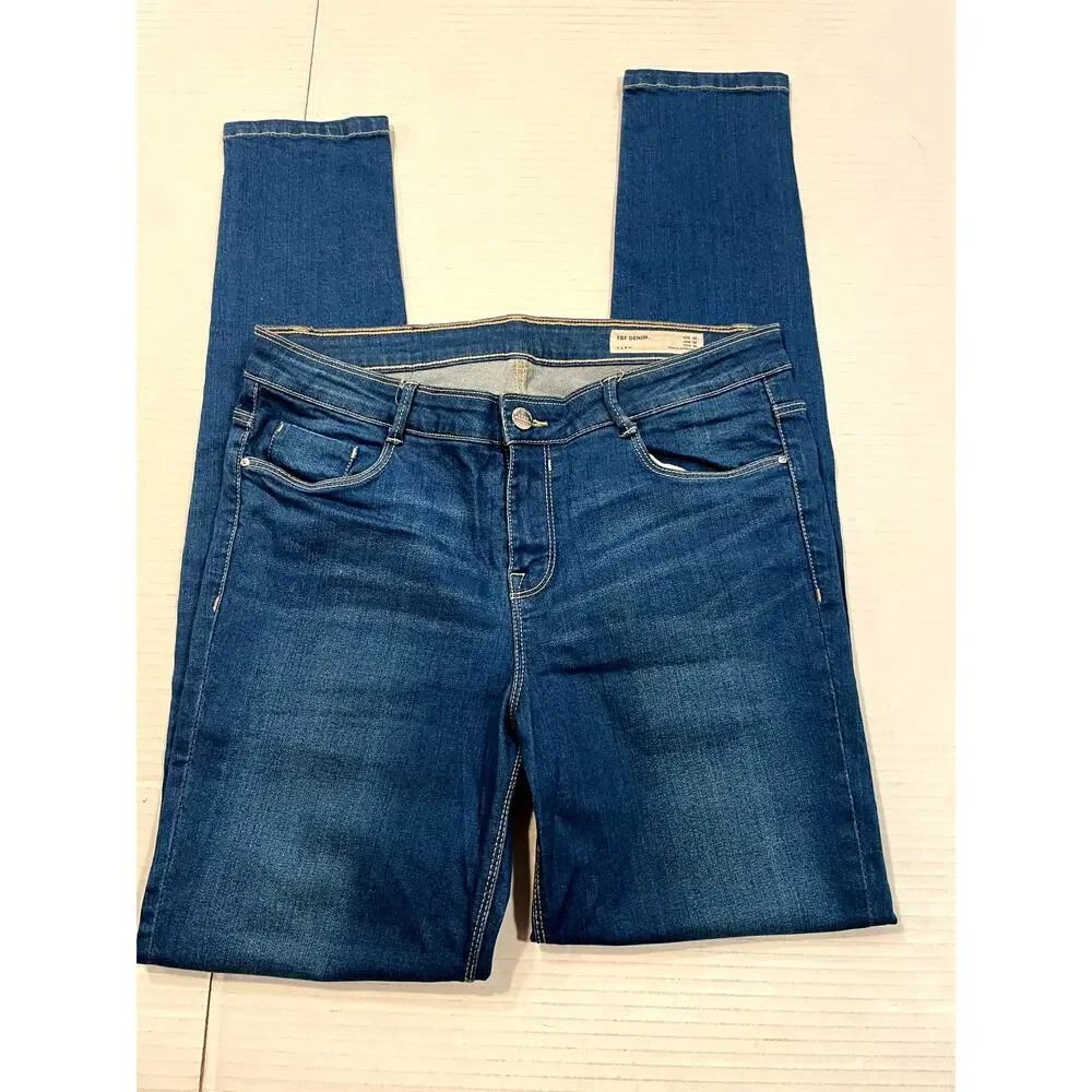Zara women's blue skinny jeans size 8 Mid rise skinny stretch denim TRF denim